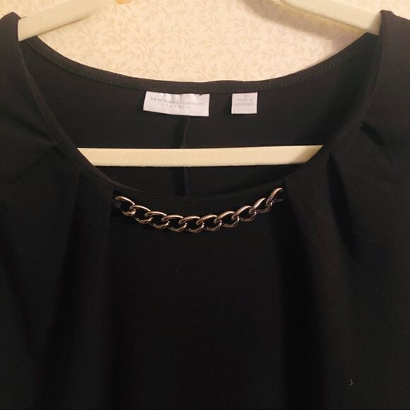 New York and company top - Picture 2 of 5